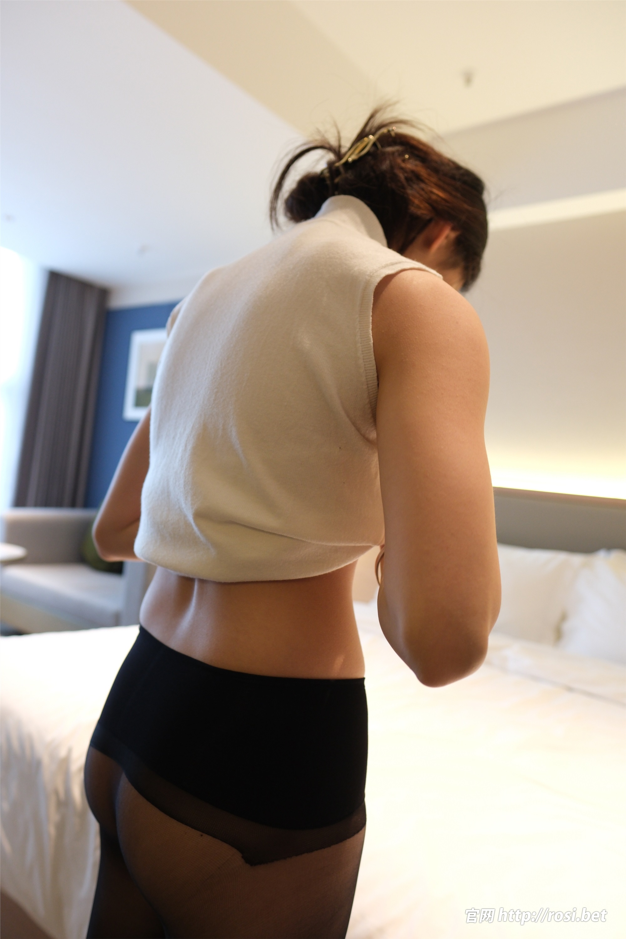 ROSI写真 2025.10.17 NO.5065